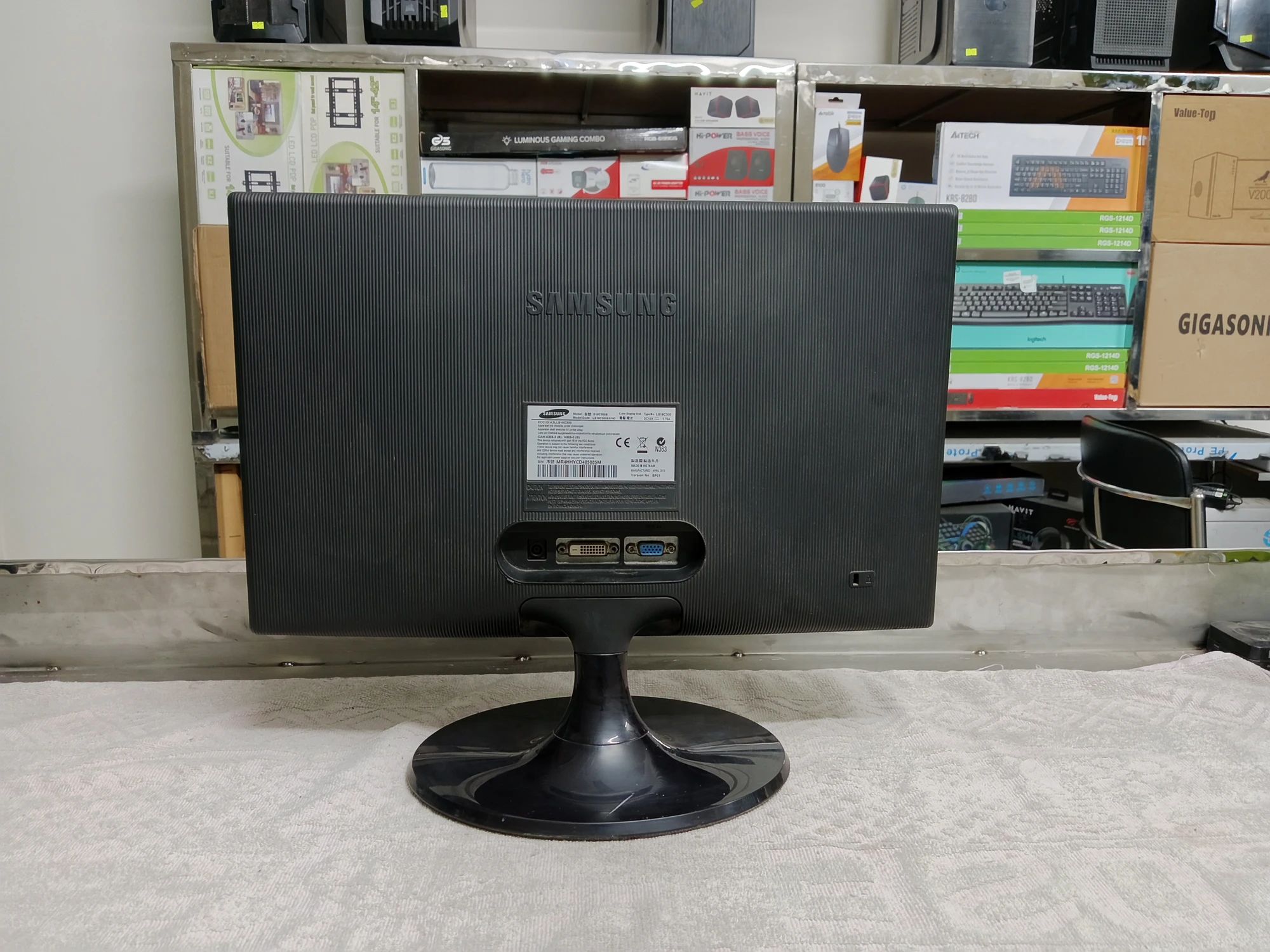 Samsung S19c300b – 19′′ Widescreen Hd Led Monitor | Full Fresh