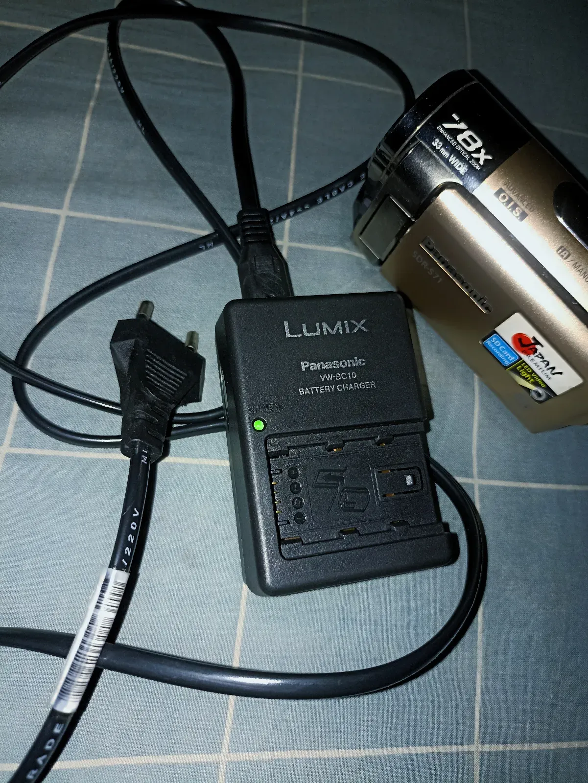 সম্পূর্ণ ফ্রেশ Panasonic Handycam Form Japan